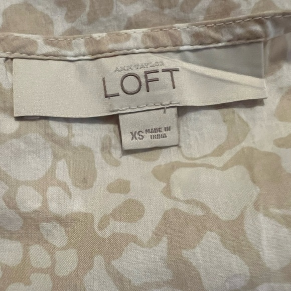 ⭐️LOFT Animal Ruffle Top - Picture 6 of 9